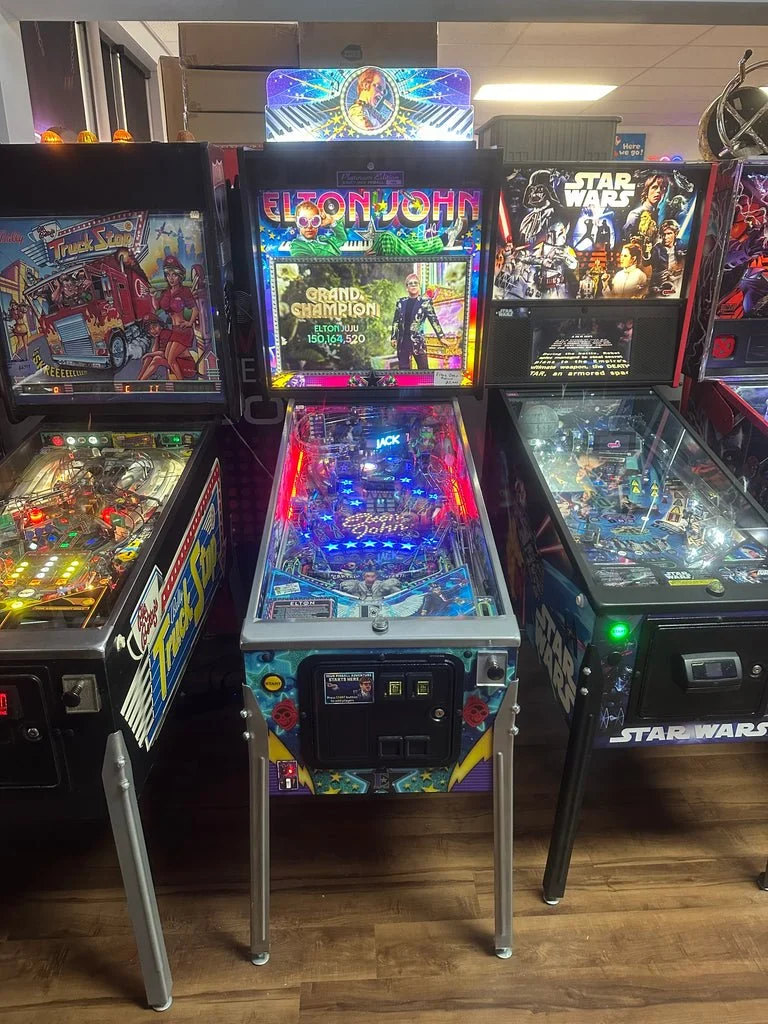 JJP Elton John Platinum Edition Pinball Machine — image 1