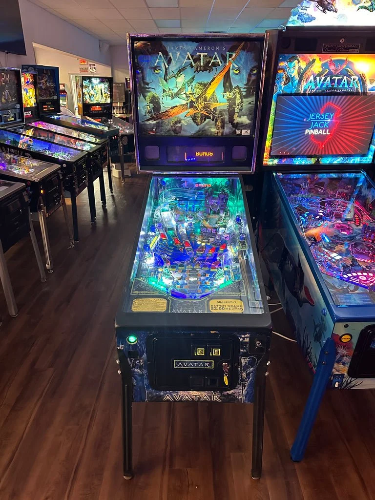 Stern Pinball Avatar Pinball Machine — image 1