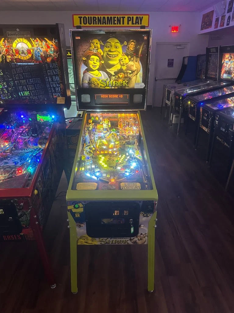 Stern Pinball Shrek Pinball Machine — image 1