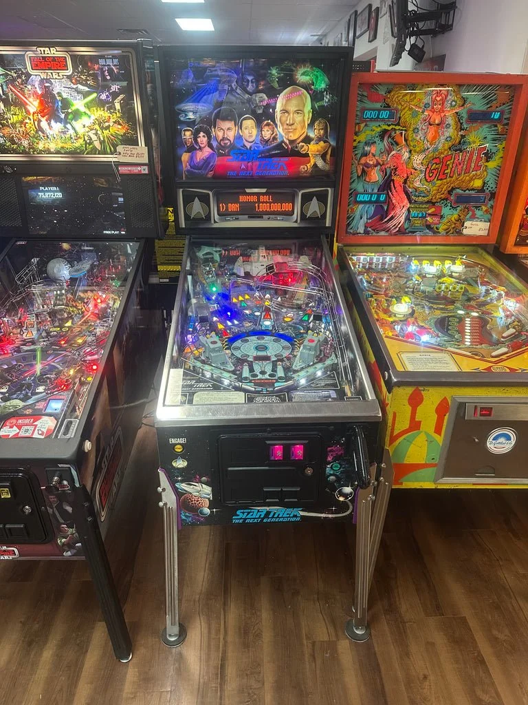 Williams Star Trek: The Next Generation Pinball Machine — image 1